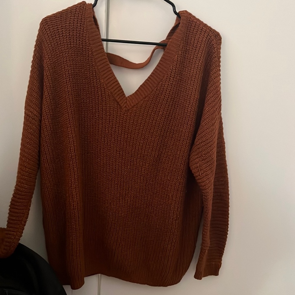 Knit sweater -  open back